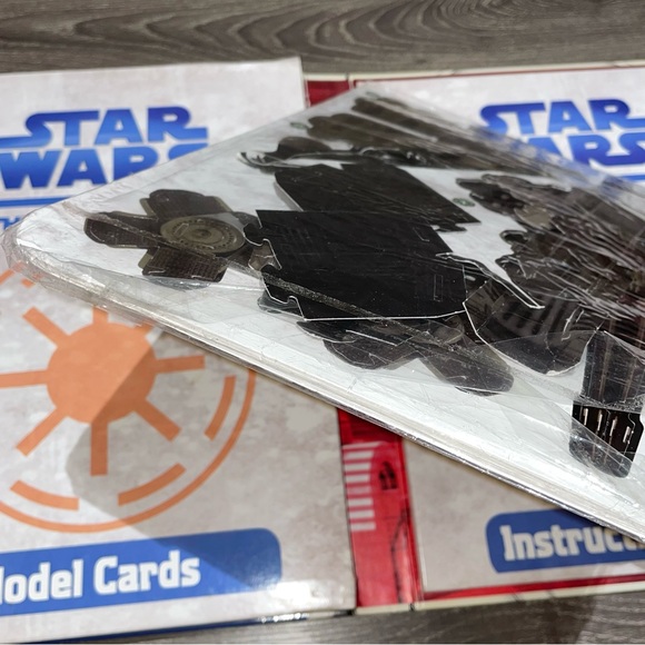 STAR WARS THE CLONE WARS Paper Model Making Kit R2-D2, Clones Trooper, AT-TE - Picture 6 of 9
